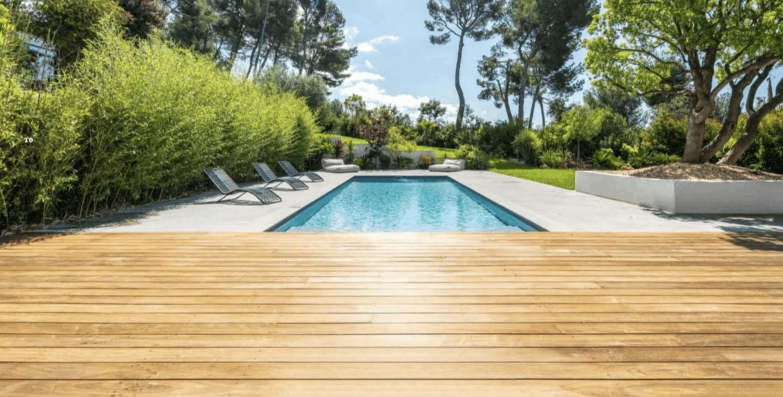 Vue supplémentaire de la piscine